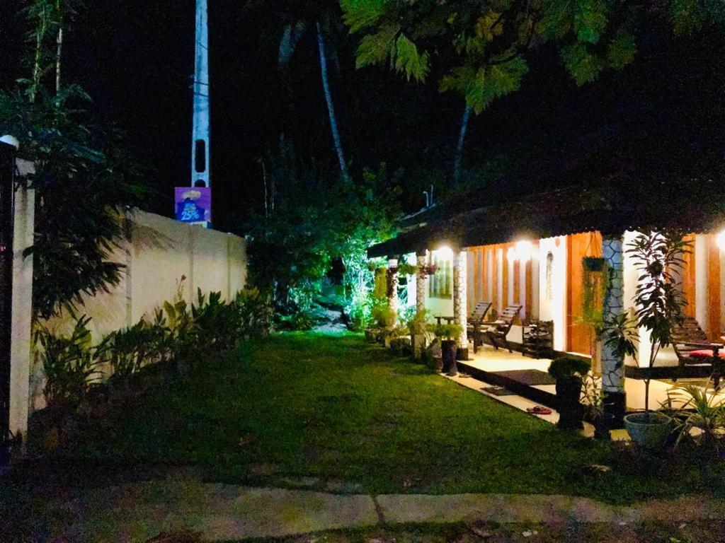Freedom192 Hotel Weligama Kültér fotó