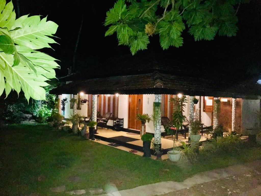 Freedom192 Hotel Weligama Kültér fotó
