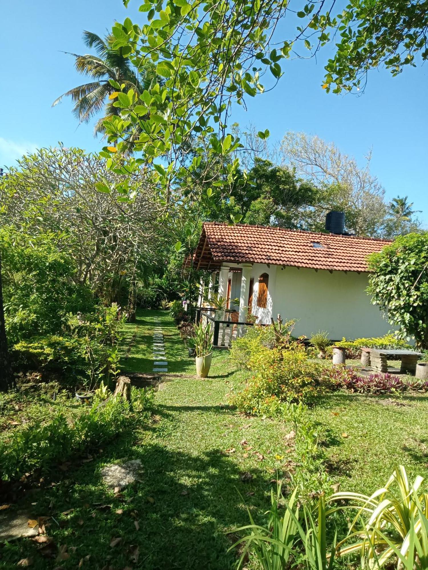 Freedom192 Hotel Weligama Kültér fotó
